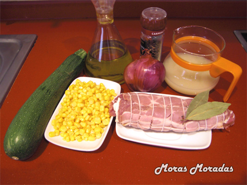ingredientes para hacer solomillo de cerdo relleno de queso y envuelto en bacon