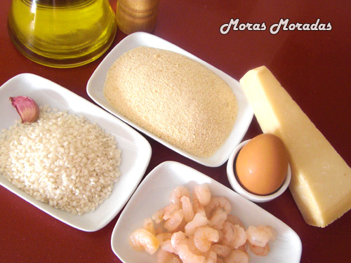 ingredientes para hacer croquetas de arroz y gambas