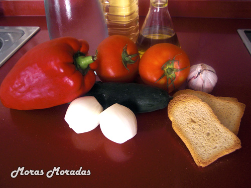 ingredientes para hacer gazpacho andaluz