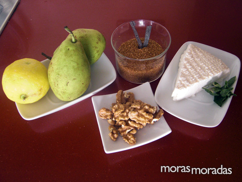 ingredientes para preparar peras rellenas de requesón y nueces